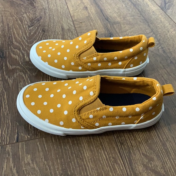 Old Navy slip-ons toddler size 8 mustard/yellow - Picture 3 of 8